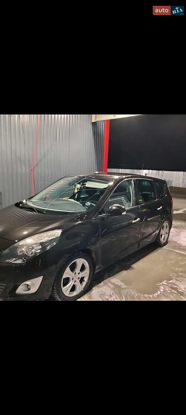 2010 Renault Scenic - фото 1