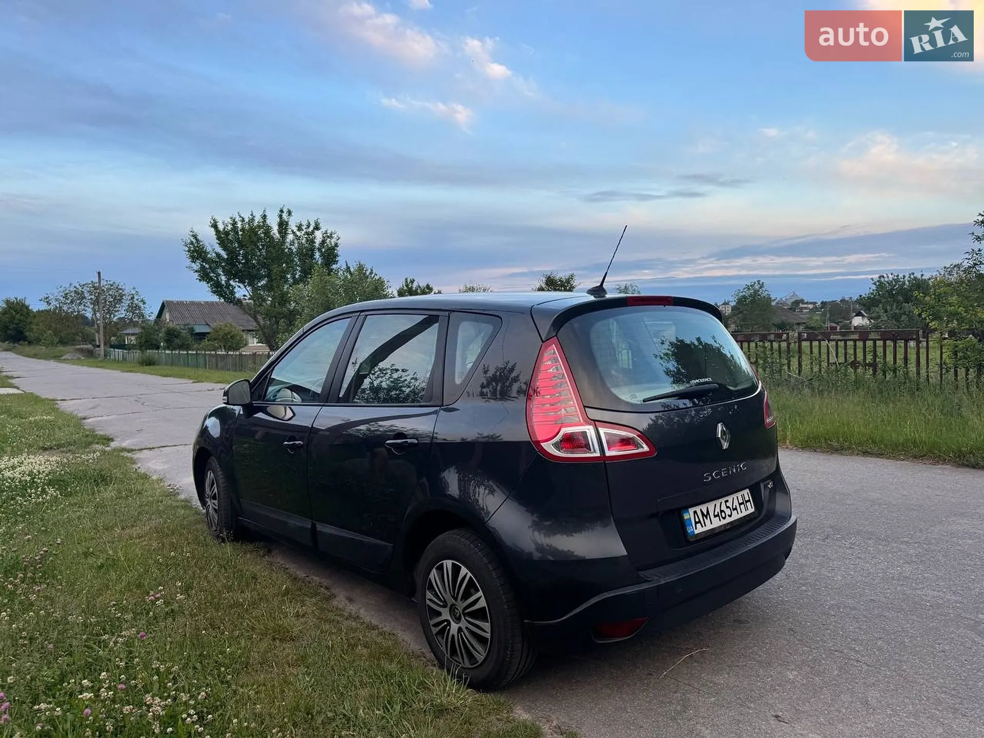2010 Renault Scenic - мініатюра 7