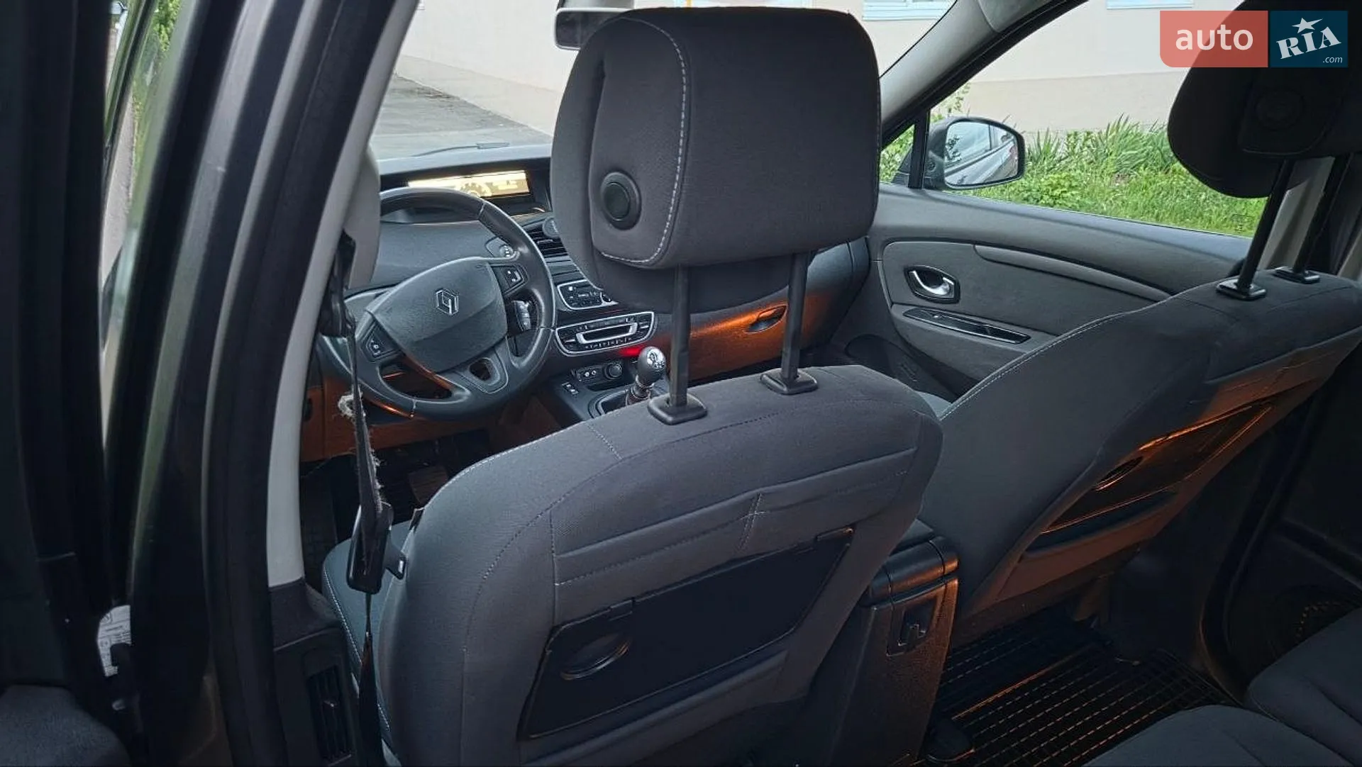 2010 Renault Scenic - мініатюра 15