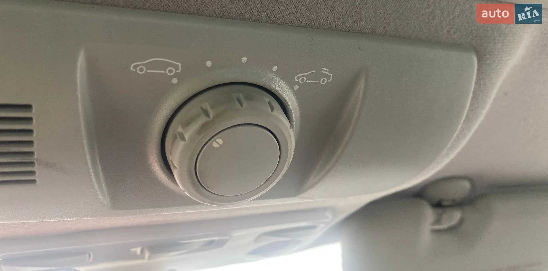 2010 Renault Scenic - мініатюра 14