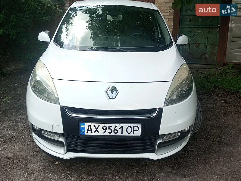Renault Scenic 2012