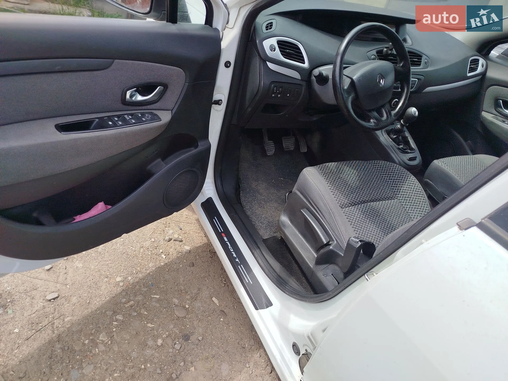 2011 Renault Scenic - мініатюра 12