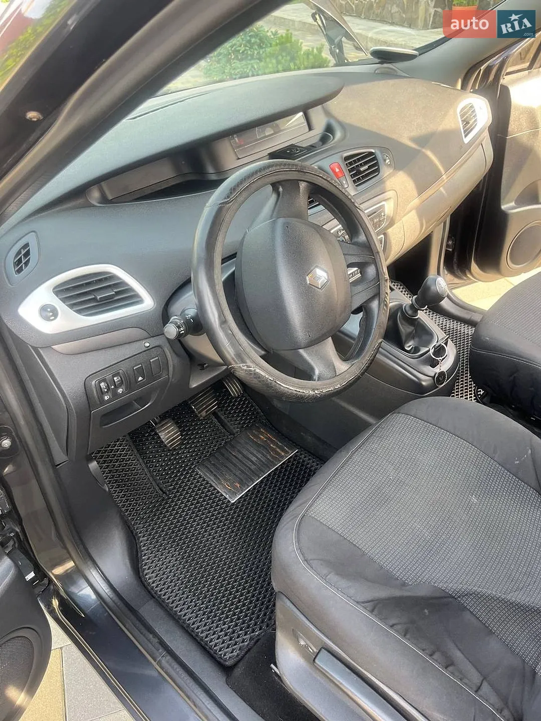 2010 Renault Scenic - мініатюра 10