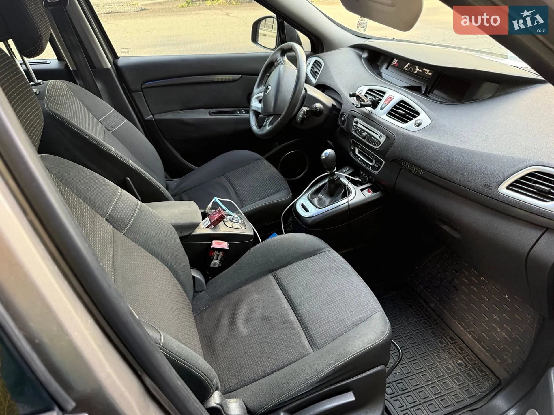 2010 Renault Scenic - мініатюра 6