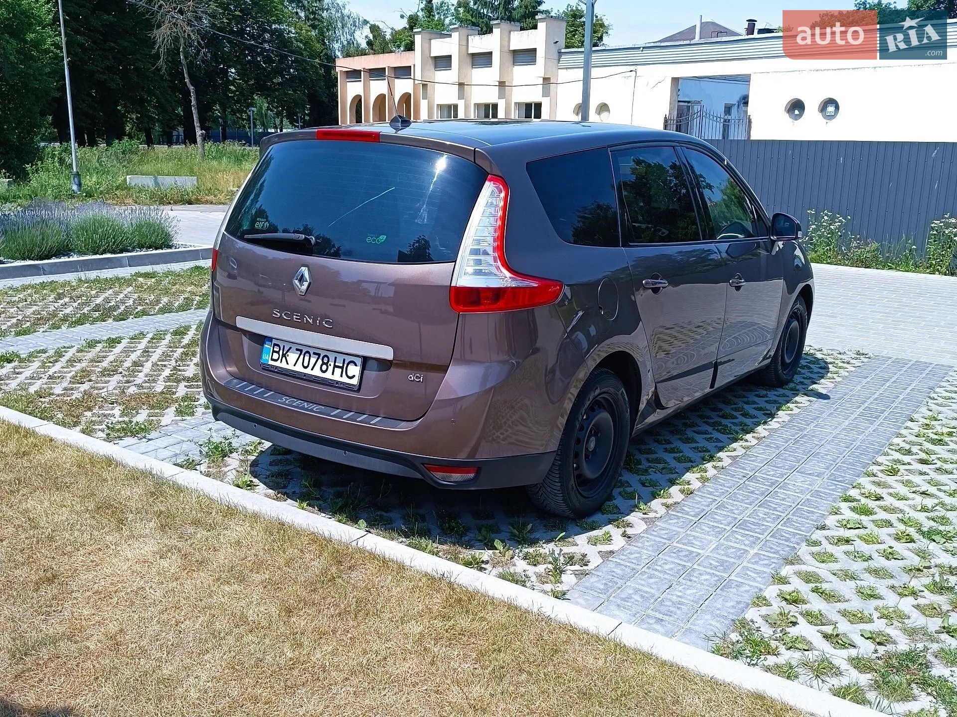 2010 Renault Scenic - мініатюра 9