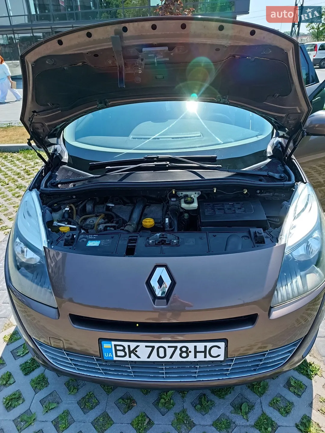 2010 Renault Scenic - мініатюра 18
