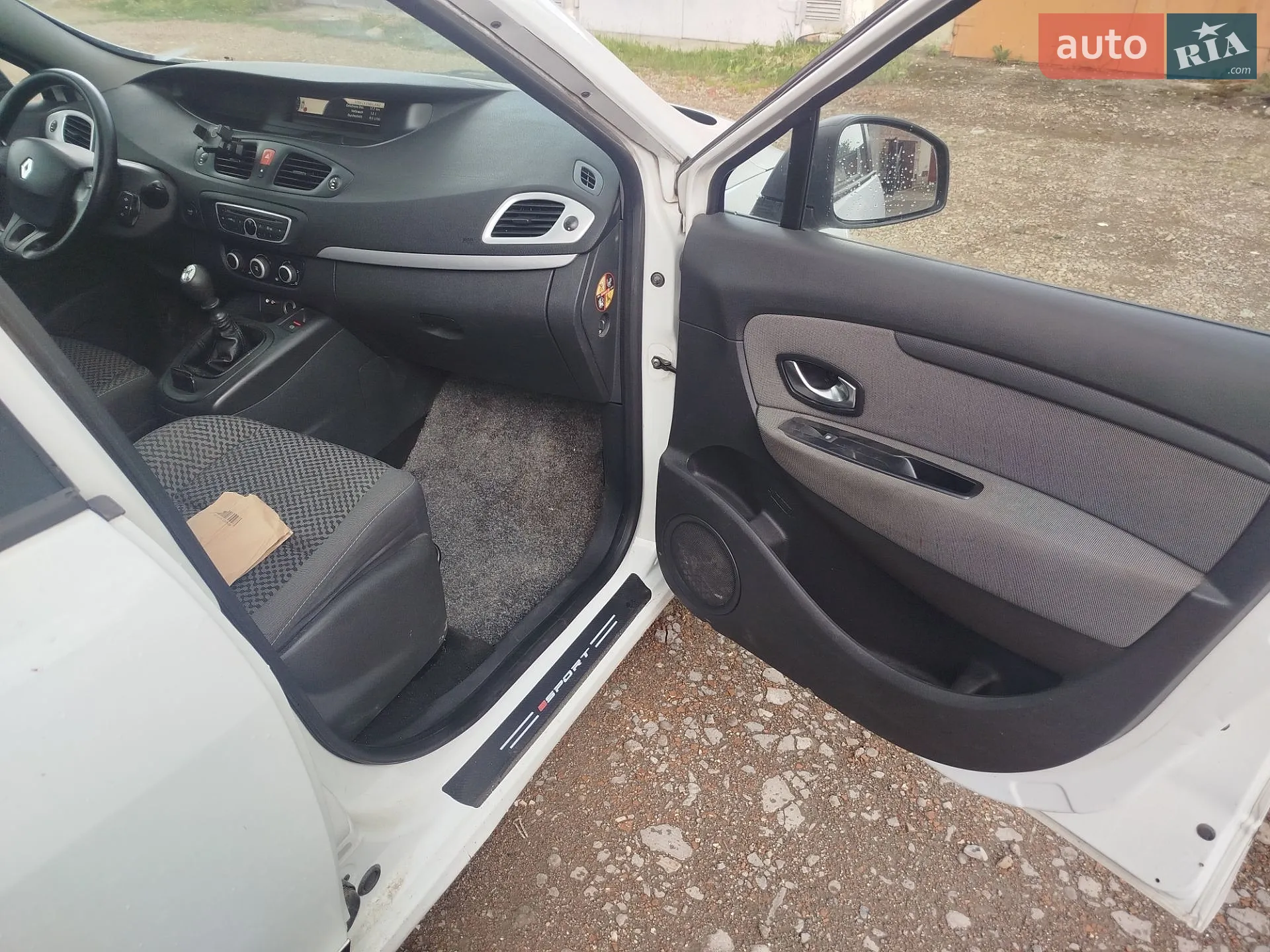 2011 Renault Scenic - мініатюра 18