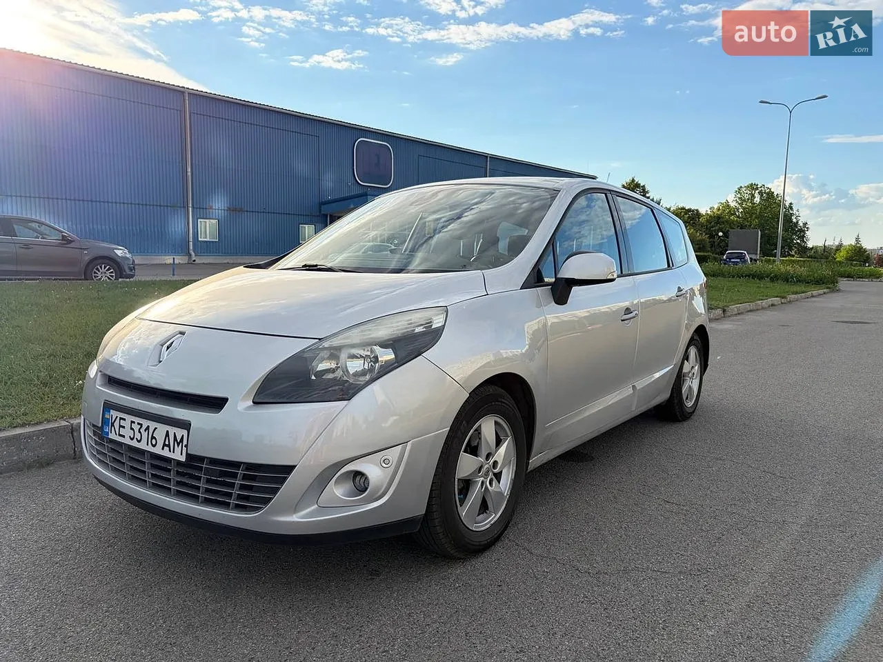 2010 Renault Scenic - мініатюра 28