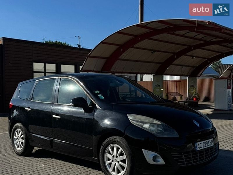 Минивэн Renault Scenic 2010 в Надворной