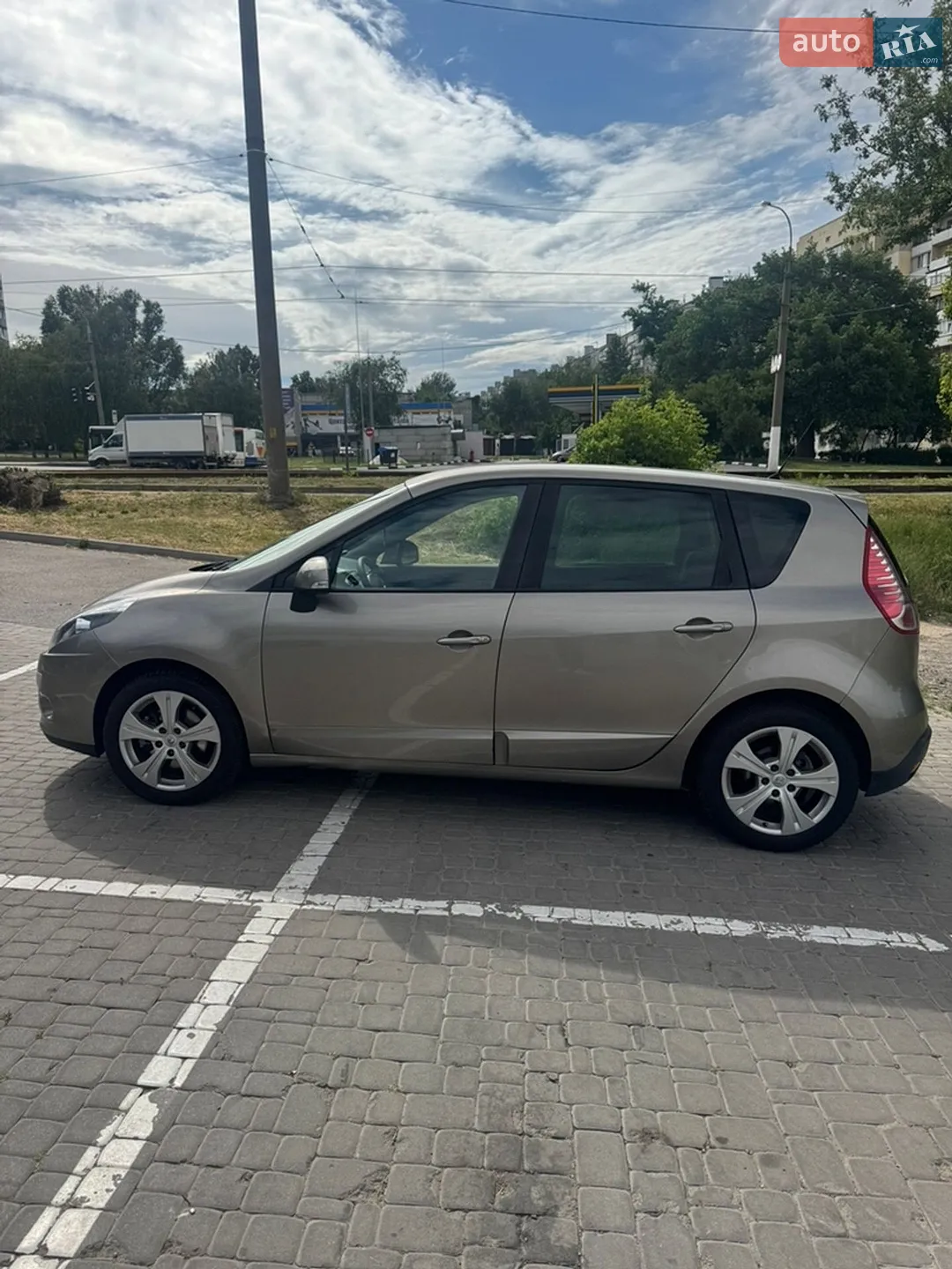 2010 Renault Scenic - мініатюра 10