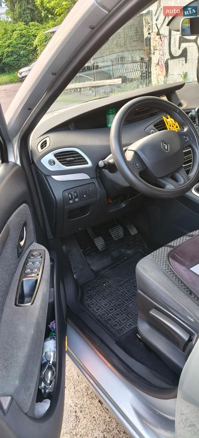 2011 Renault Scenic - мініатюра 19