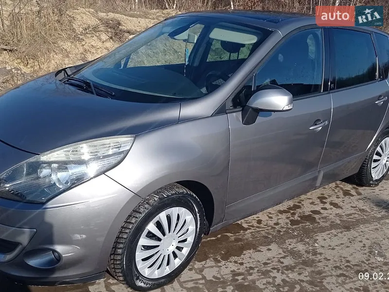 Renault Scenic 2011