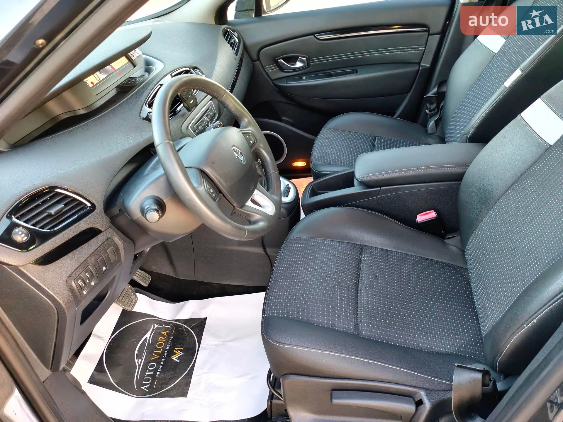 2011 Renault Scenic - мініатюра 17