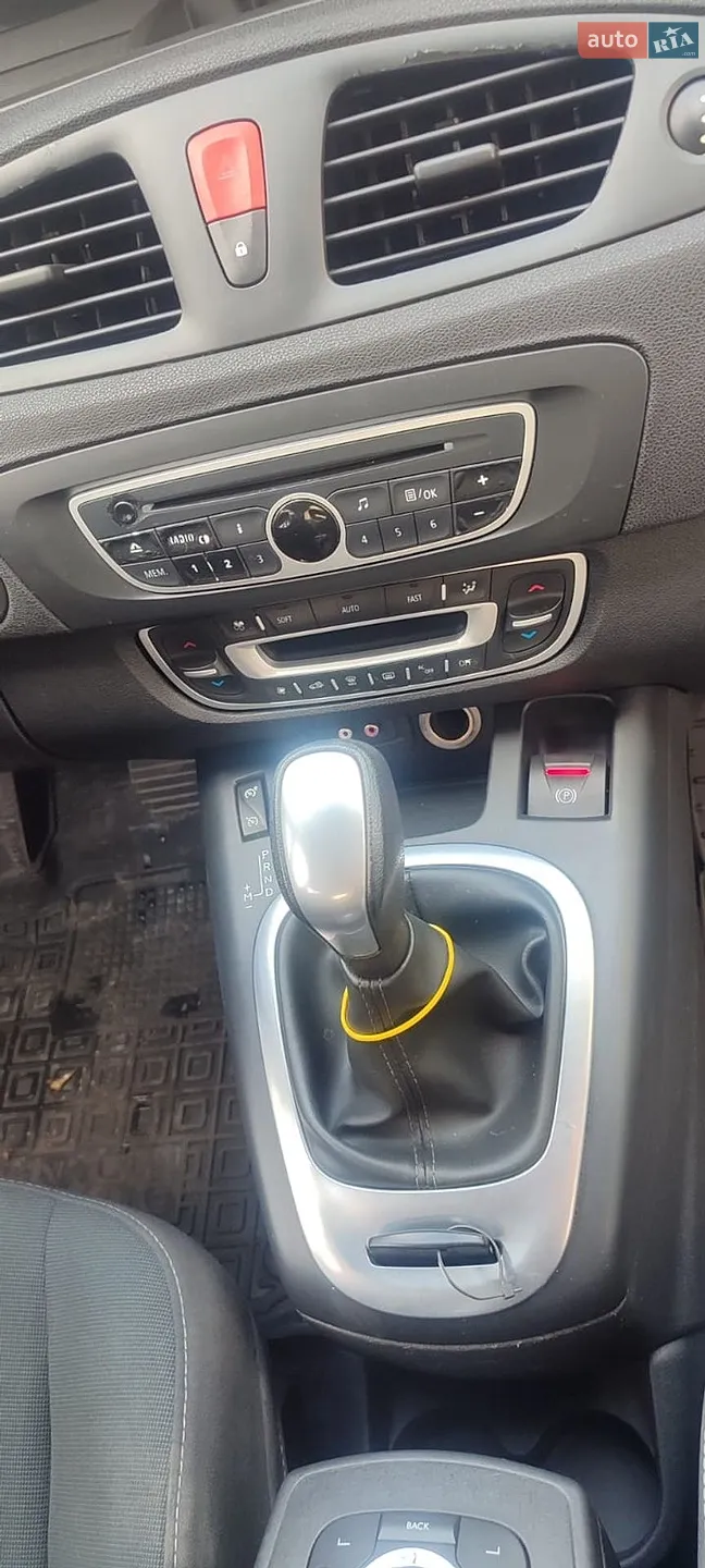 2010 Renault Scenic - мініатюра 2