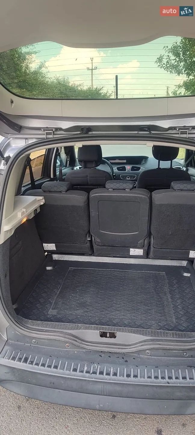 2010 Renault Scenic - мініатюра 14