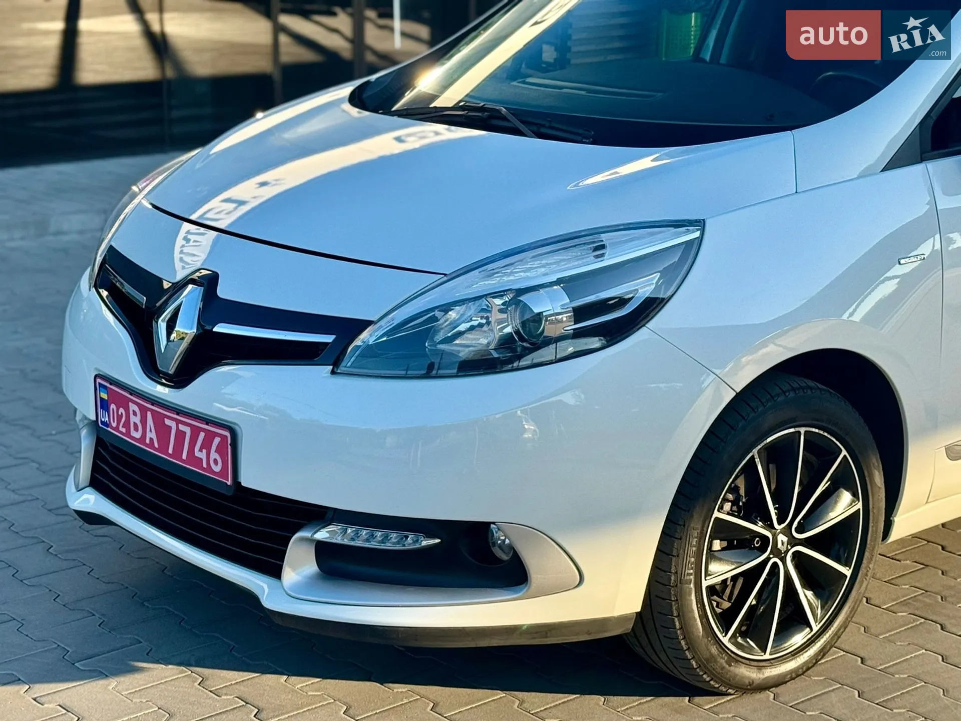 2015 Renault Scenic - мініатюра 16