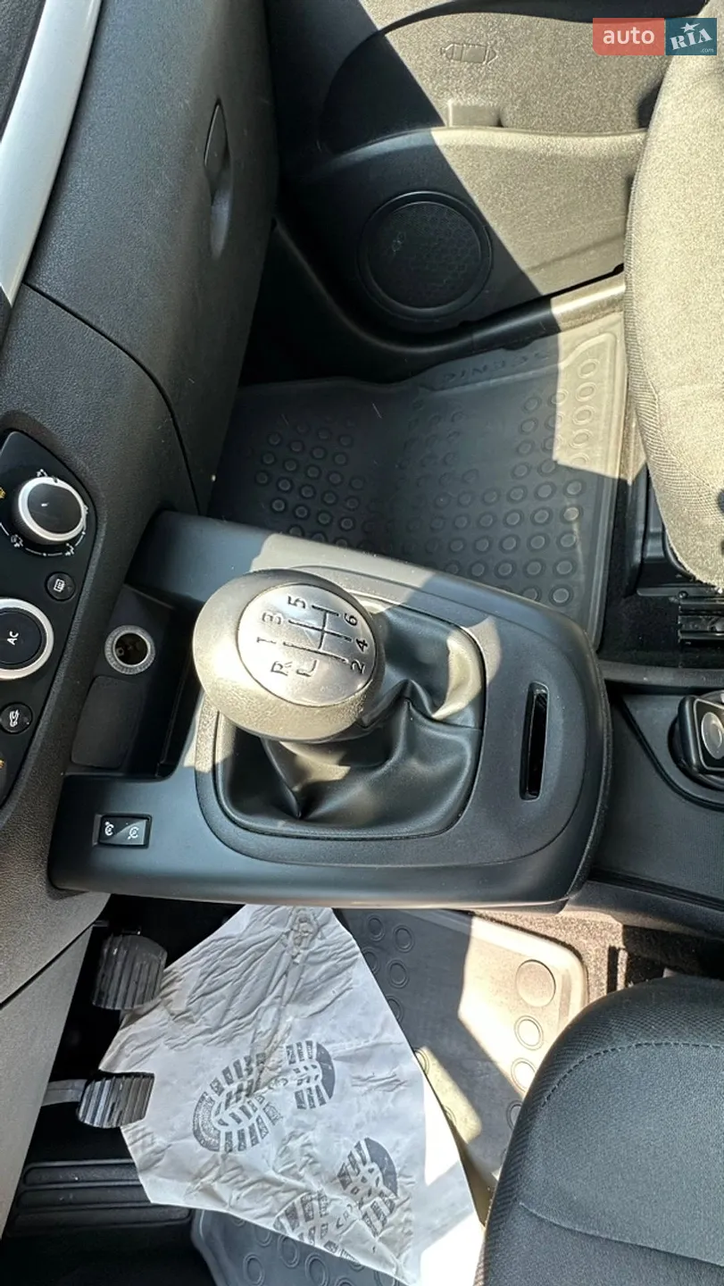 2012 Renault Scenic - мініатюра 30