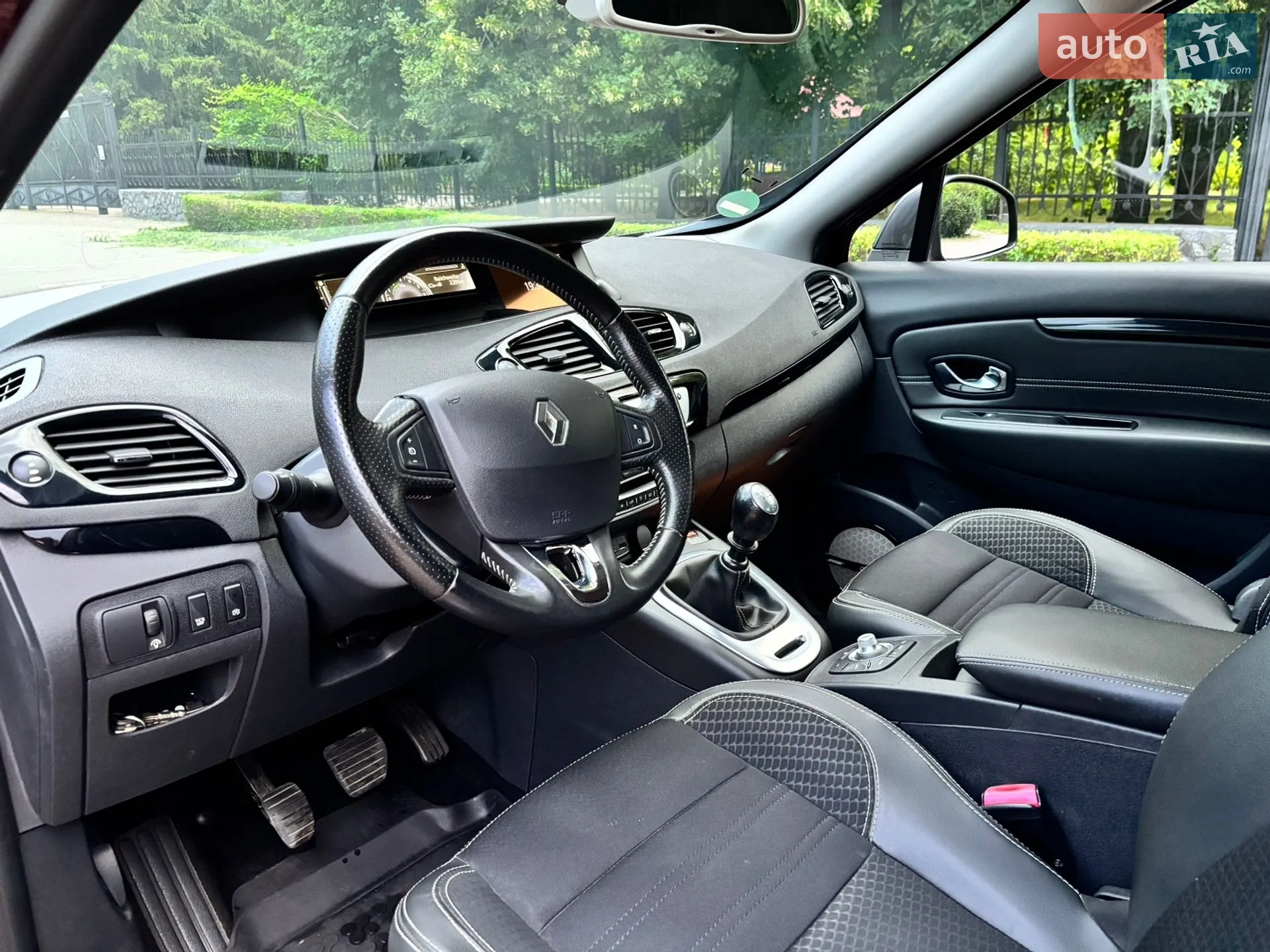 2016 Renault Scenic - мініатюра 18