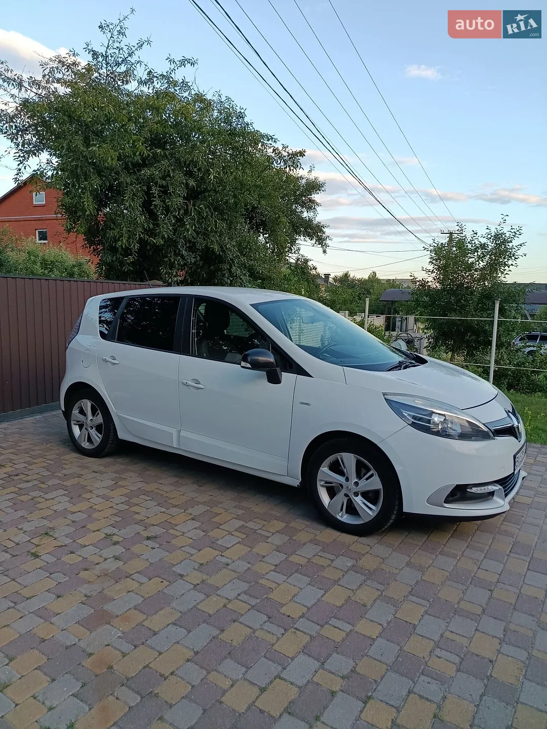 2015 Renault Scenic - мініатюра 2