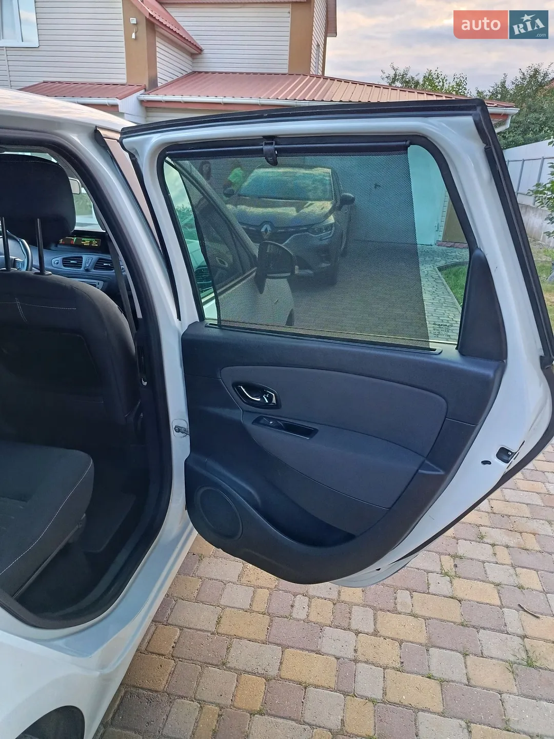 2015 Renault Scenic - мініатюра 8