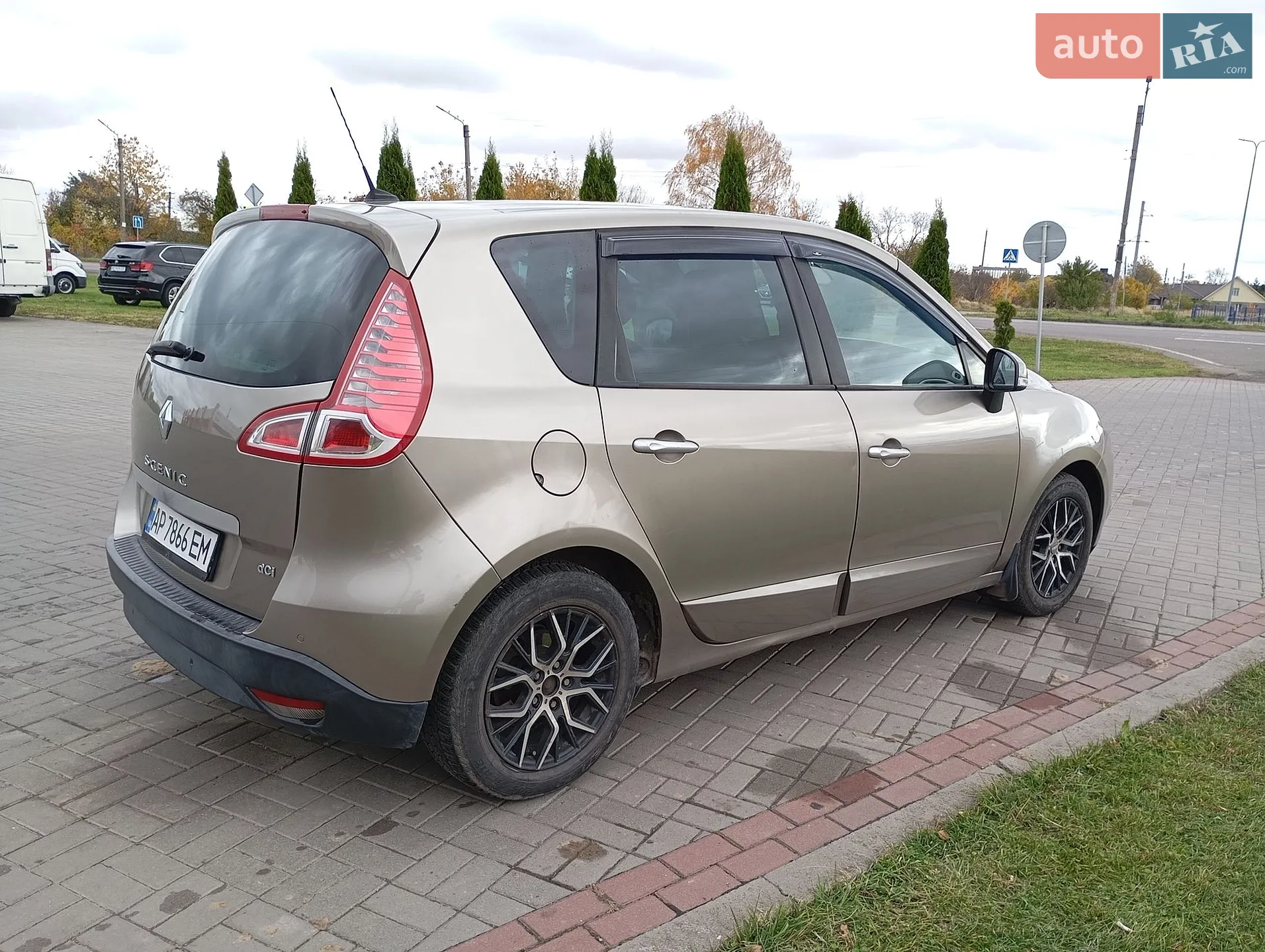 2010 Renault Scenic - мініатюра 20
