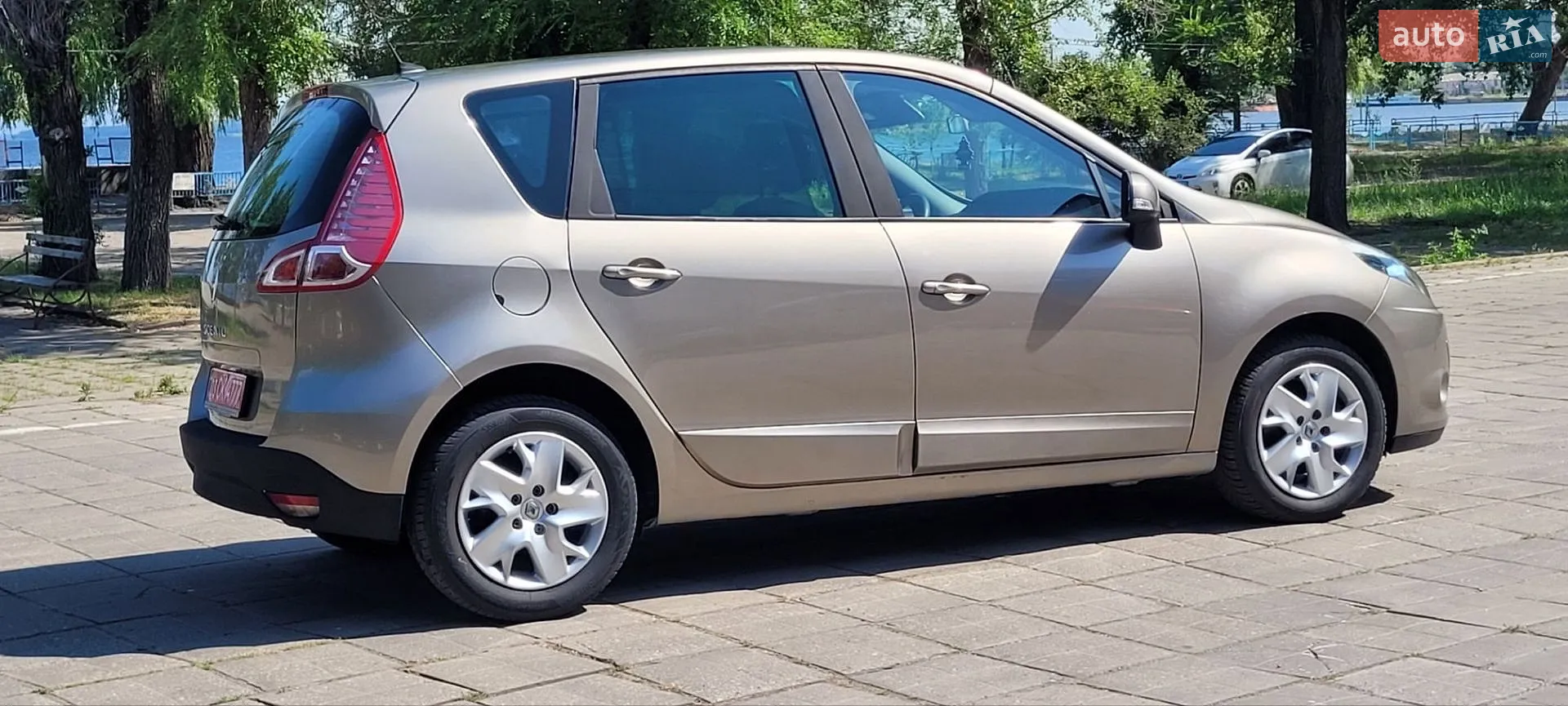 2011 Renault Scenic - мініатюра 9