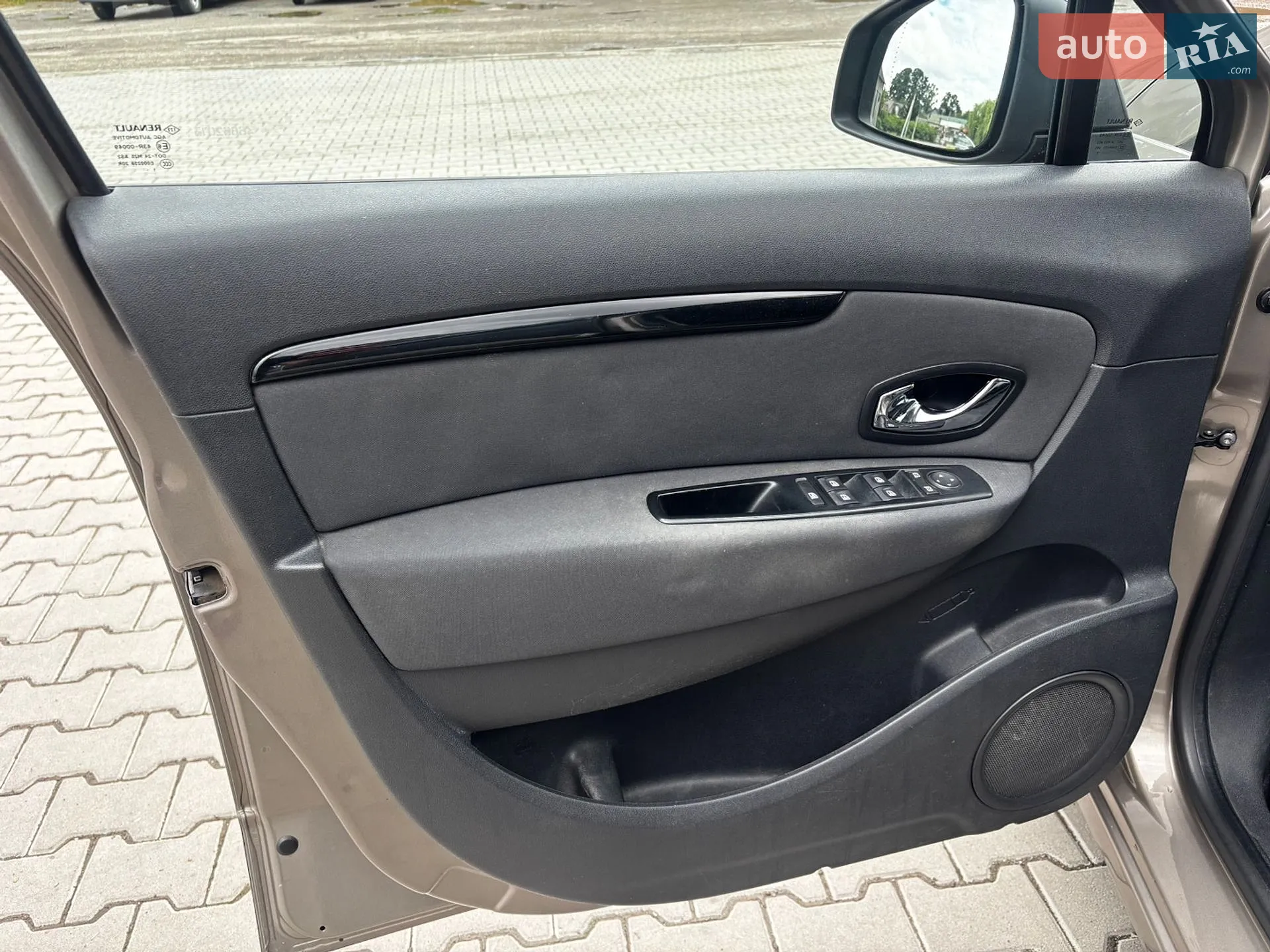 2012 Renault Scenic - мініатюра 17