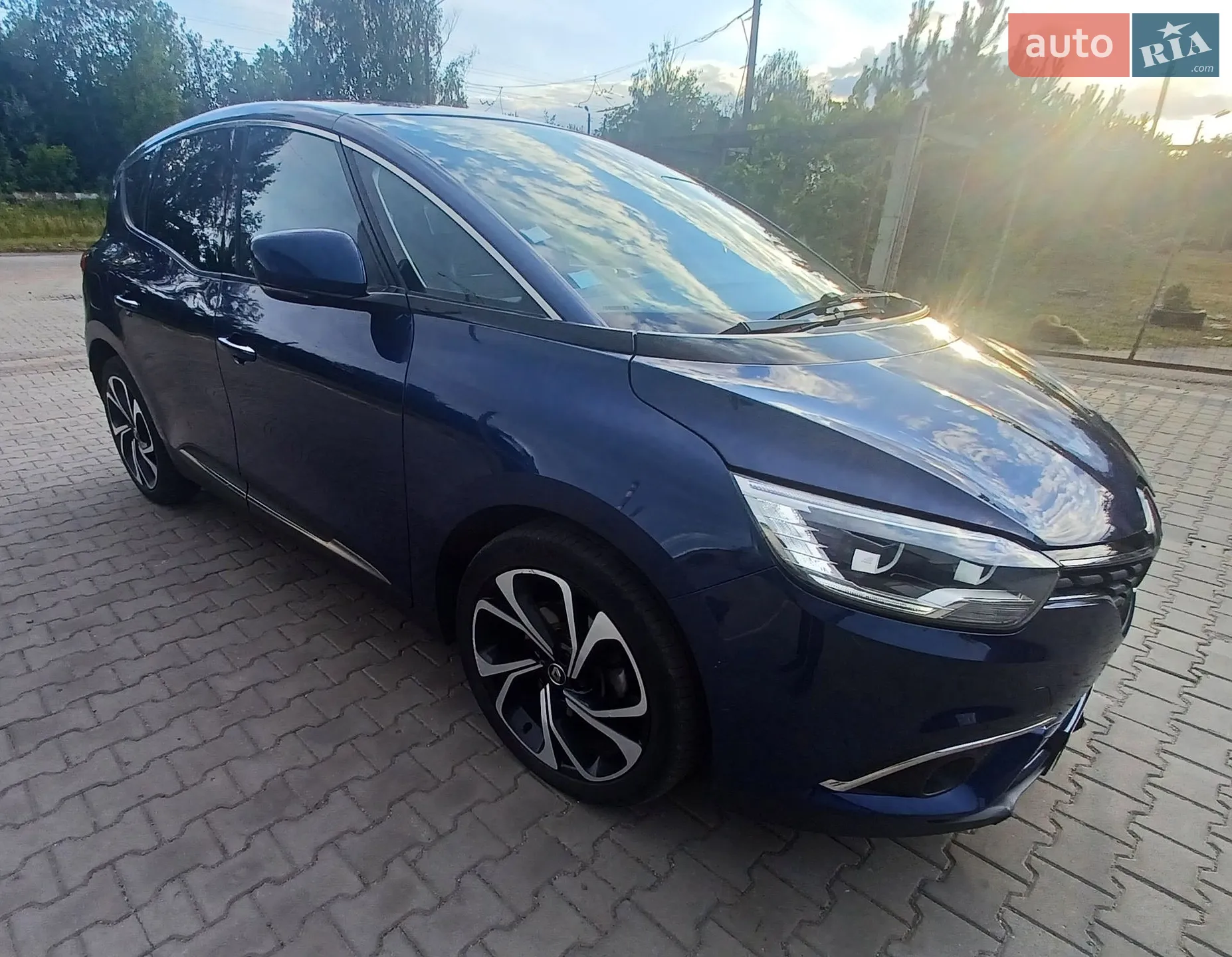 2019 Renault Scenic - мініатюра 9