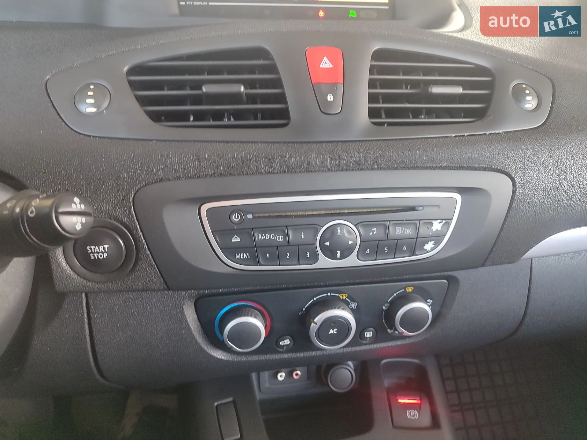 2011 Renault Scenic - мініатюра 44