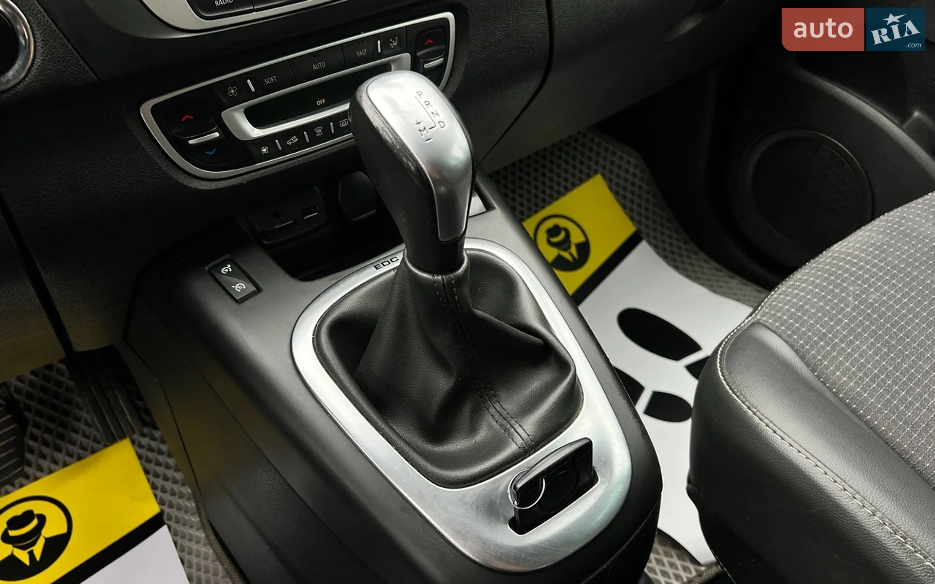2015 Renault Scenic - мініатюра 16
