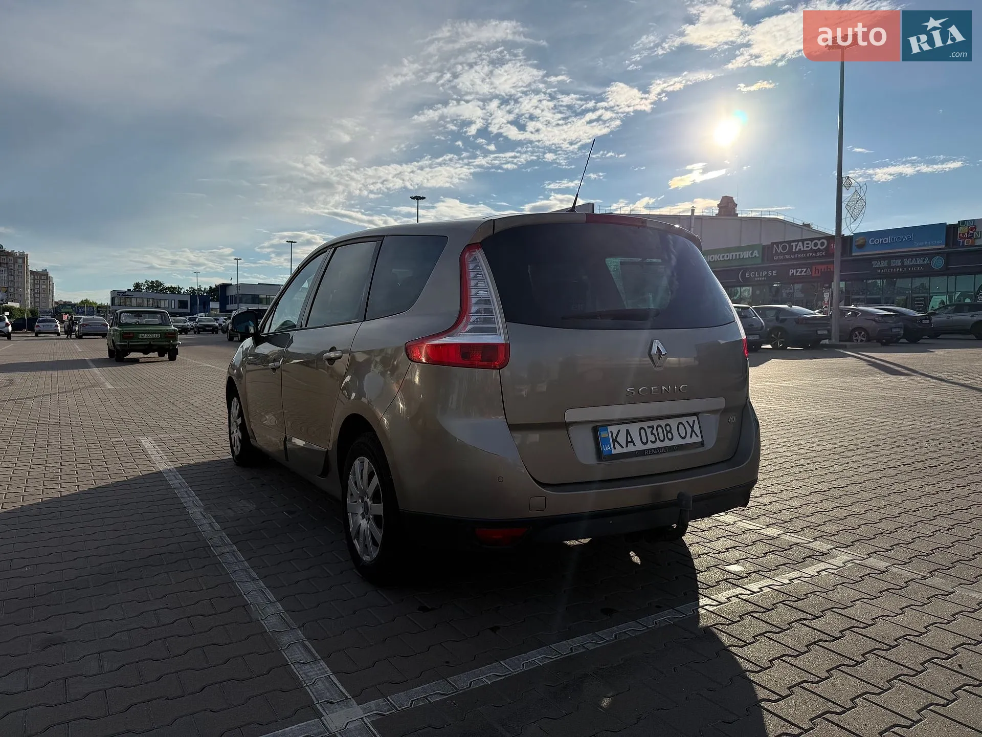 2010 Renault Scenic - мініатюра 9
