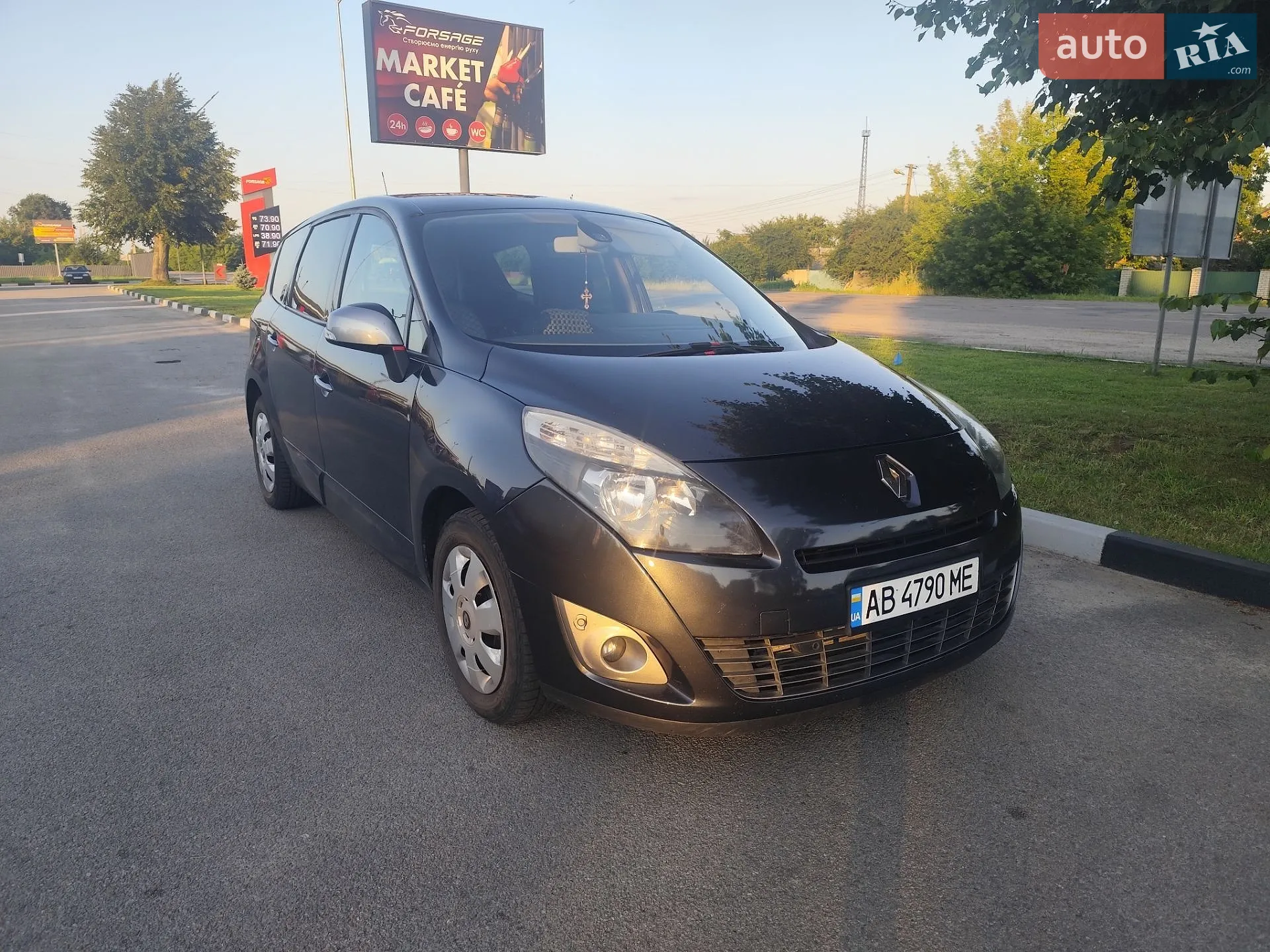 2010 Renault Scenic - фото 1