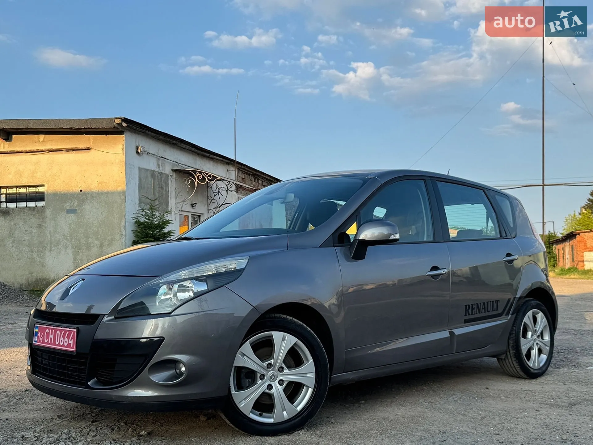 2010 Renault Scenic - мініатюра 9