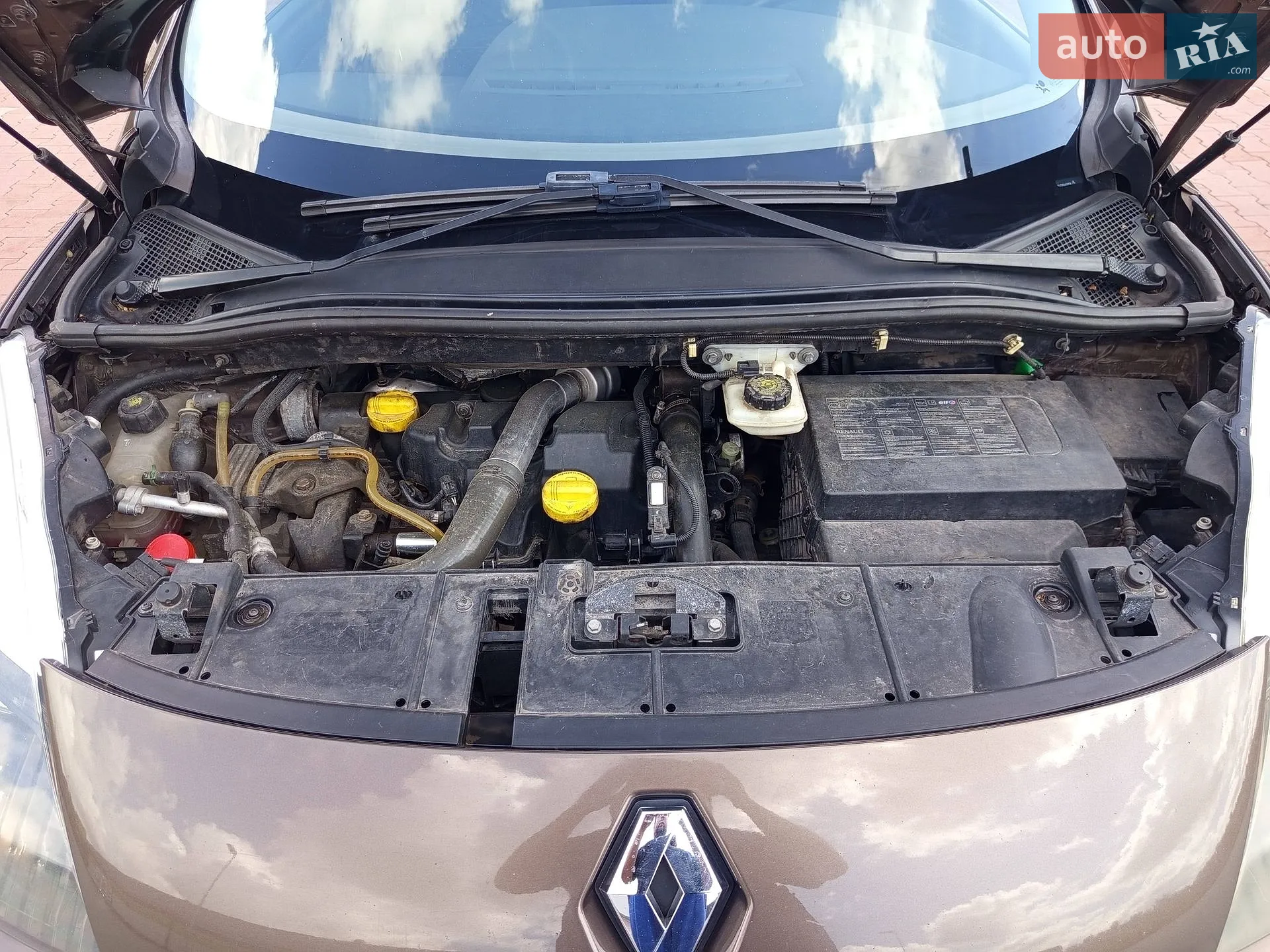 2010 Renault Scenic - мініатюра 16