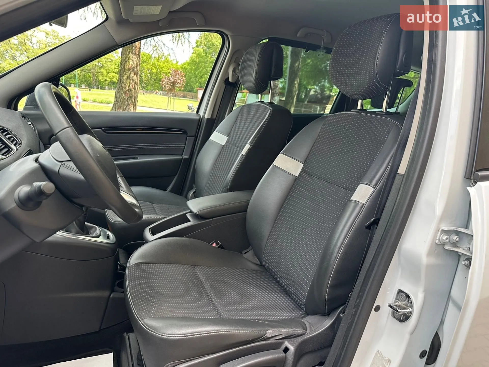 2011 Renault Scenic - мініатюра 23