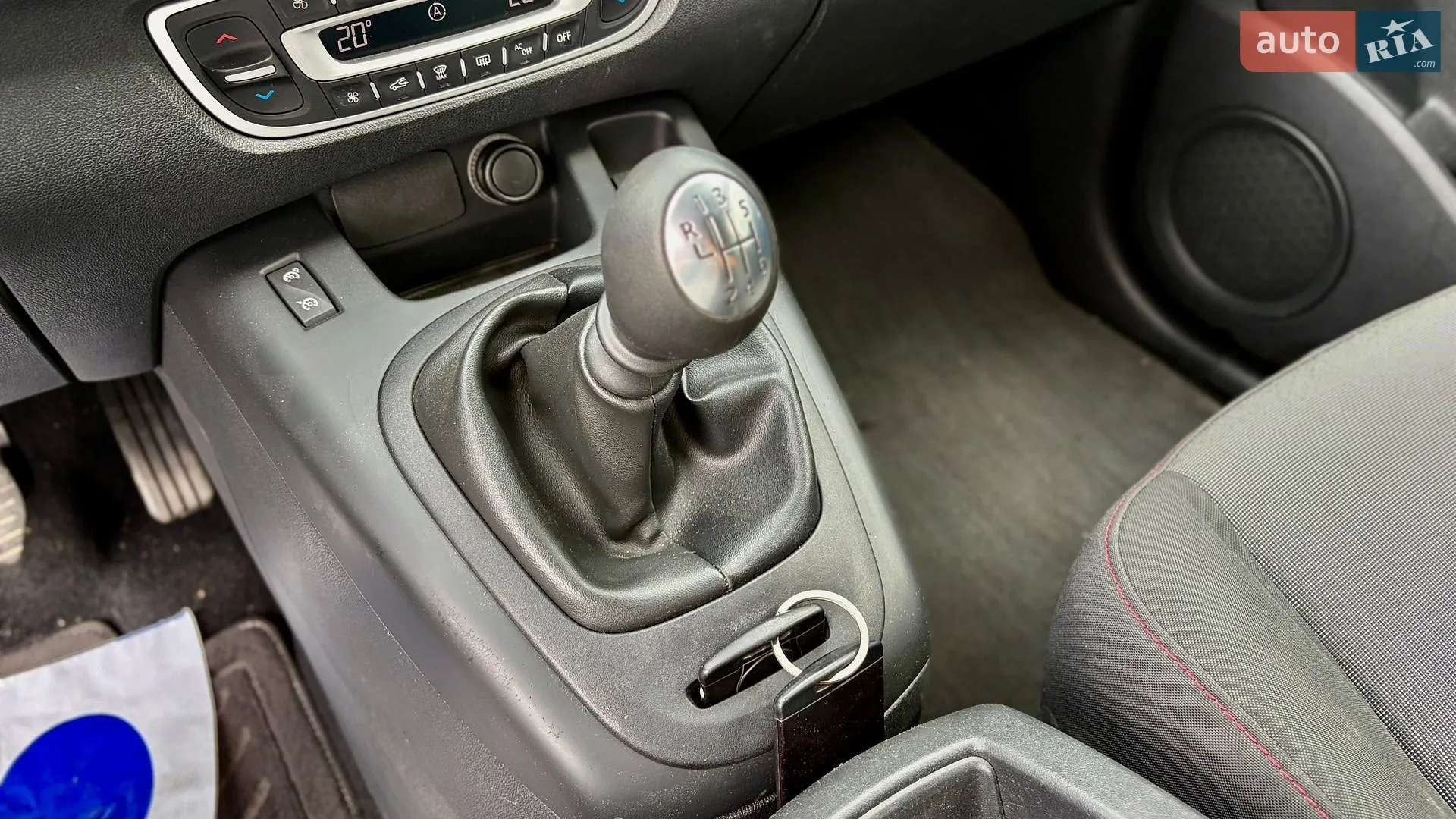 2012 Renault Scenic - мініатюра 16