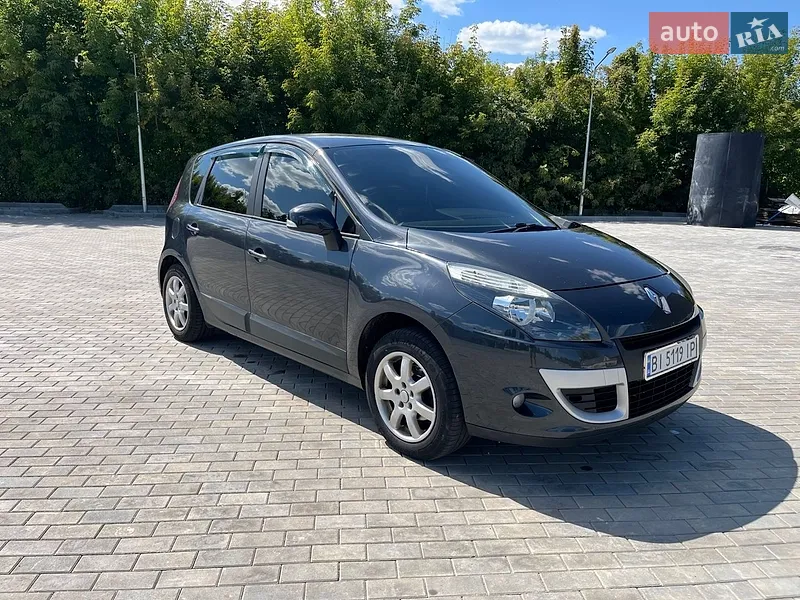 Renault Scenic 2011