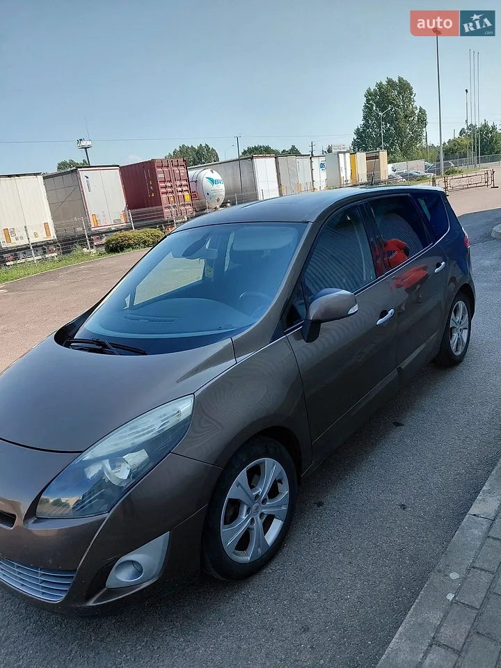 2010 Renault Scenic - мініатюра 15