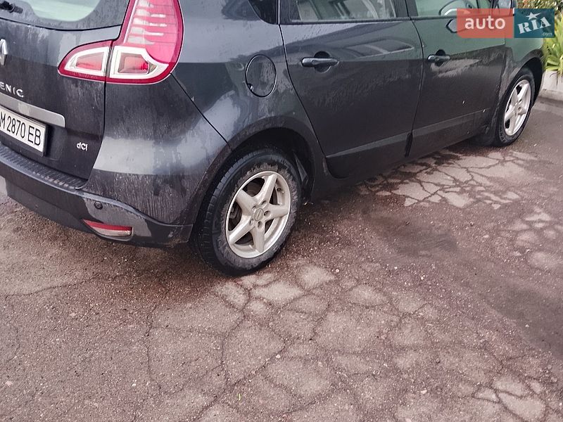 Минивэн Renault Scenic 2011 в Прилуках