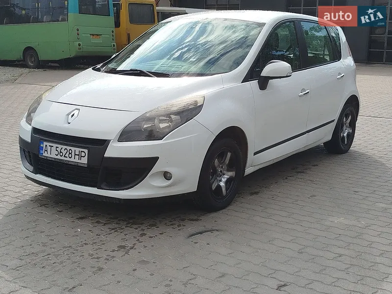 Renault Scenic 2011