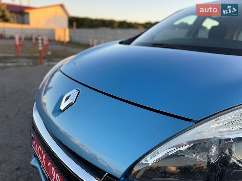 Минивэн Renault Scenic 2012 в Виннице