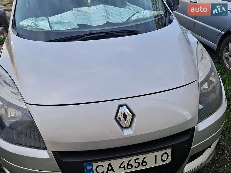 Renault Scenic 2011