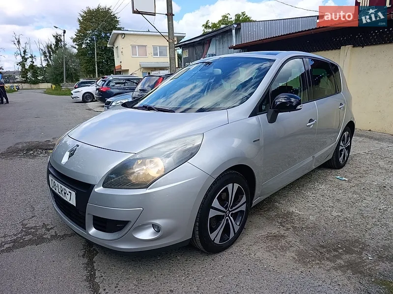 Renault Scenic 2011