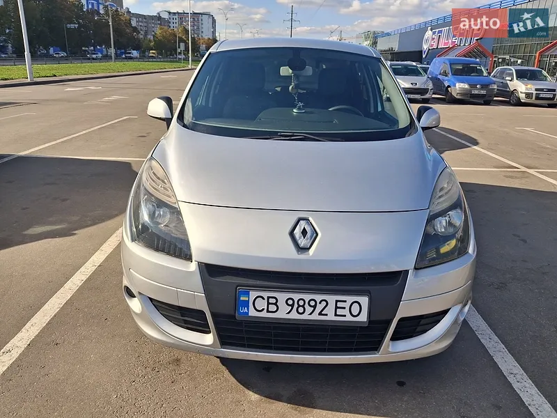 Renault Scenic 2011