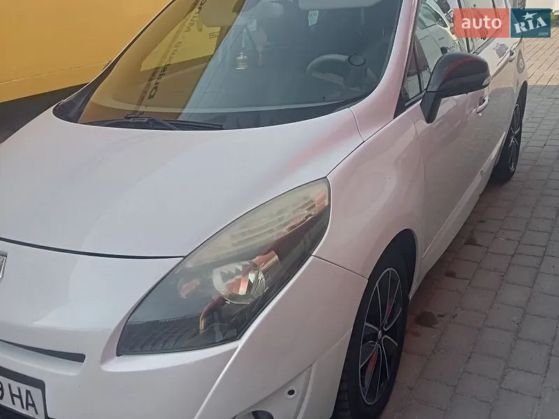 Renault Scenic 2011