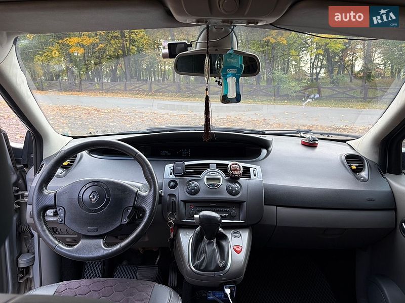 Мінівен Renault Scenic 2004 в Сарнах