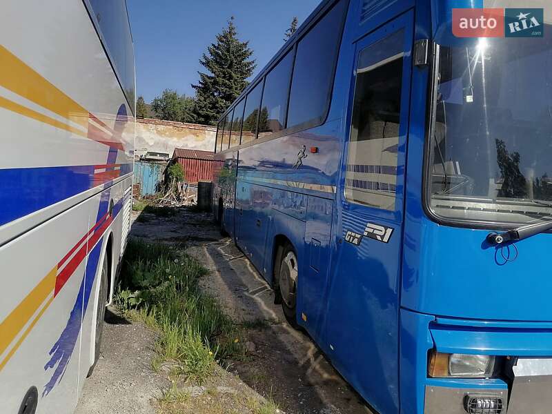 Туристический / Междугородний автобус Renault SFR 1994 в Львове
