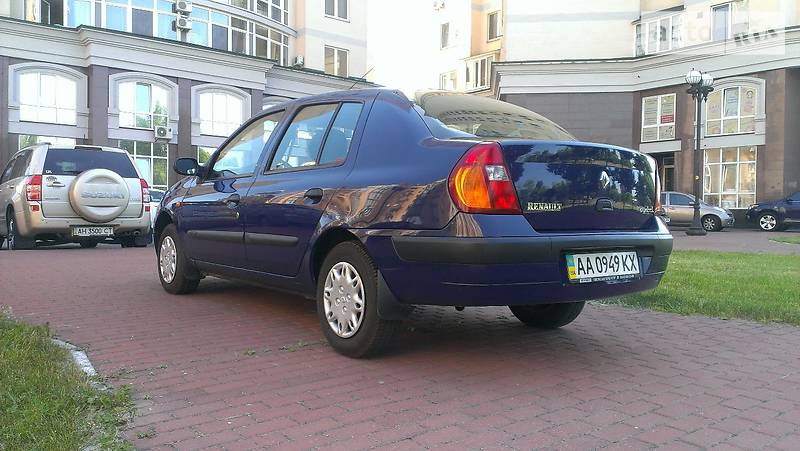 Седан Renault Symbol 2004 в Киеве