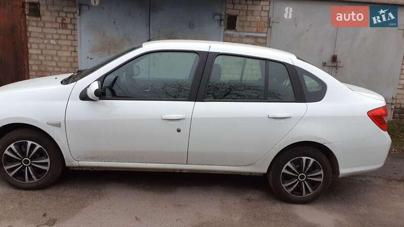 Седан Renault Symbol 2011 в Запорожье