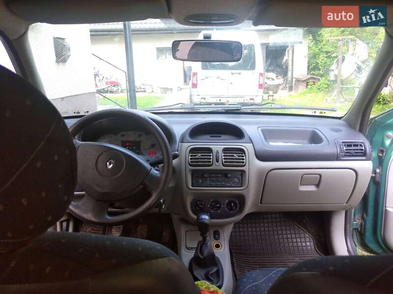 Седан Renault Symbol 2003 в Шептицькому